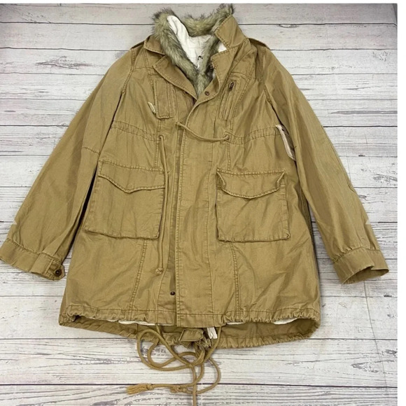 Free People We The Free Boho Field Parka Fur Trim Utility Jacket in Khaki barn - Picture 1 of 15